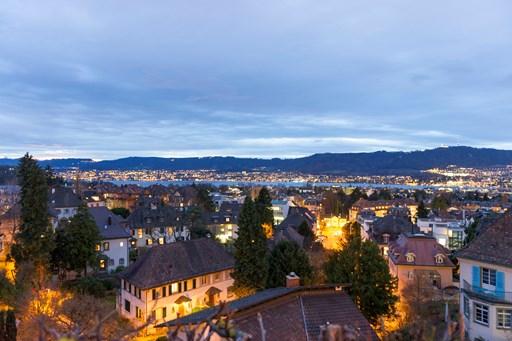 Zürich: Stadtvilla im Bauhausstil